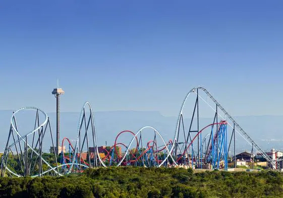 Vista general de las instalaciones en Salou (Tarragona) de PortAventura, el parque temático más visitado de España.