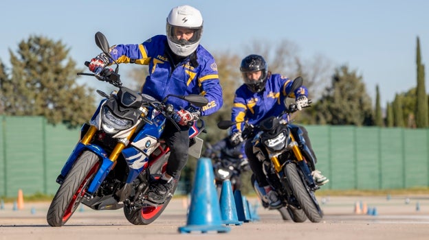 Cursos de Conducción Segura de la Escuela RACE y de BMW Motorrad