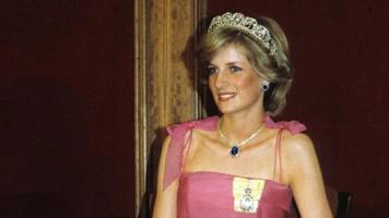 Dónde está enterrada (de verdad) Diana de Gales: el lugar exacto de Althorp, la finca donde vivió una infancia infeliz
