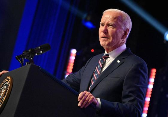 El presidente estadounidense, Joe Biden, habla en un acto para conmemorar el aniversario del asalto al Capitolio