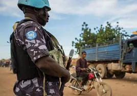 Fuerzas de paz de la ONU patrullando la región de Menaka en el noreste de Malí.