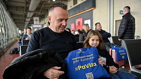 España acepta los pasaportes de Kosovo pero continúa sin reconocer su soberanía