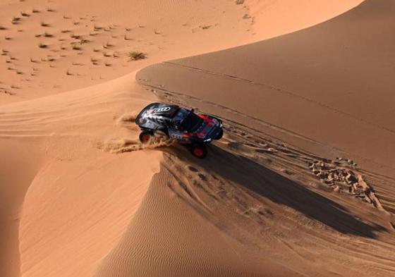 Carlos Sainz, durante la quinta etapa del Dakar.