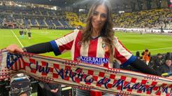 Una ingeniera de la 'CIA' árabe, la hincha más especial en la Supercopa