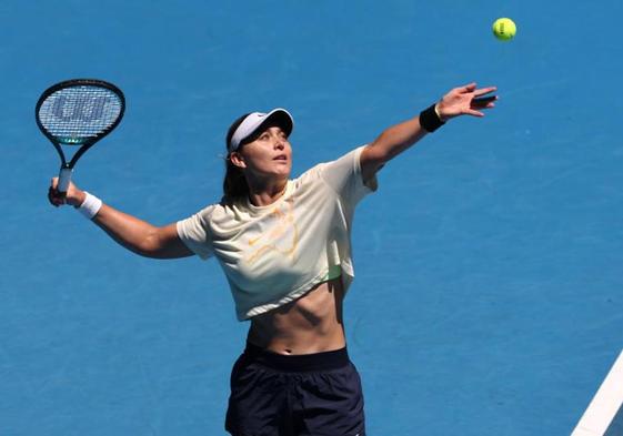 Paula Badosa durante un entrenamiento.