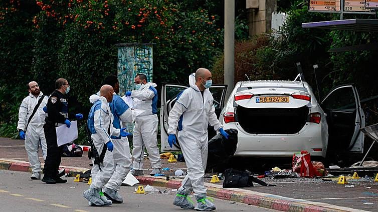Un atropello intencionado mata a una persona y hiere a una quincena cerca de Tel Aviv