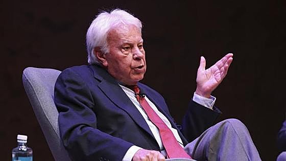 Felipe González asegura que la Constitución está siendo atacada de forma «despiadada»