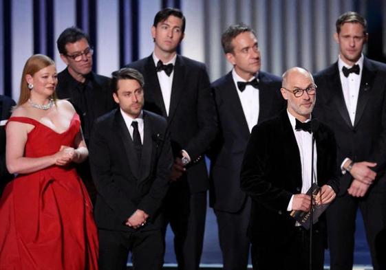 Jesse Armstrong agradece el Emmy para 'Succession'.