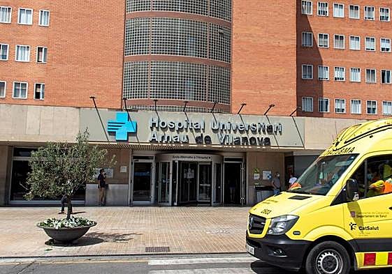 Hospital de Lleiga donde está ingresada una de las víctimas en estado crítico.