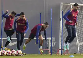 Los jugadores del Barça preparan el partido ante el Athletic.