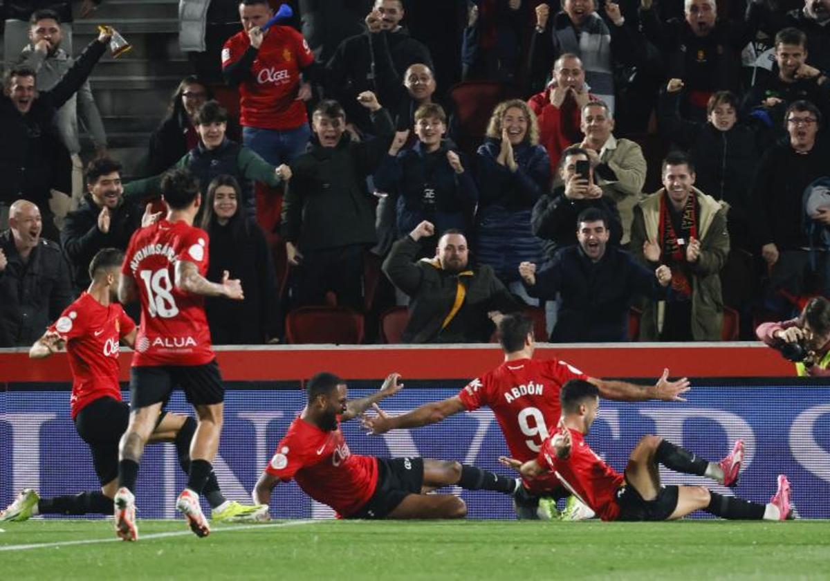 El Mallorca baja de la nube al Girona y se mete en semifinales