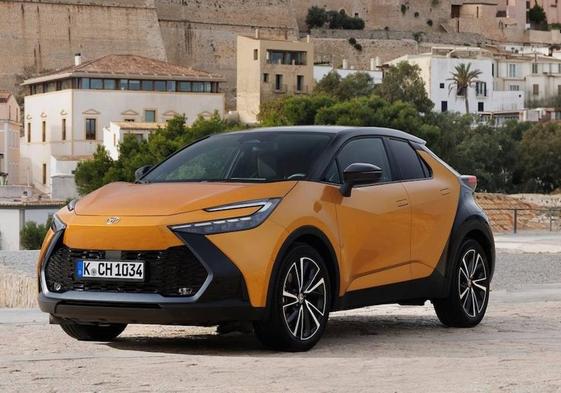 C-HR 200H: probamos el coche más vendido de Toyota