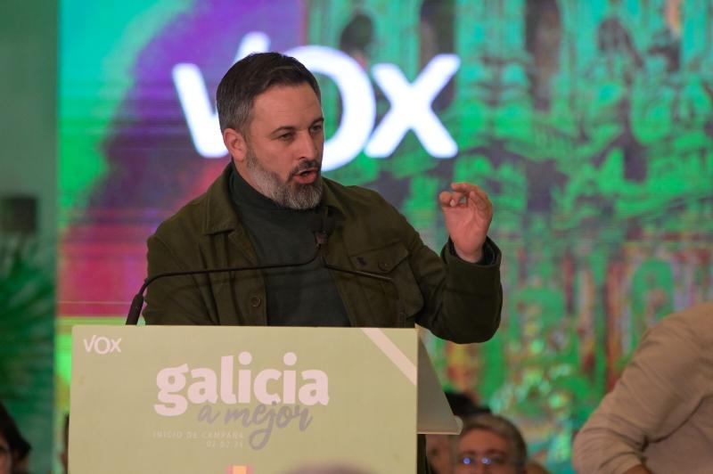 Abascal dice que Vox es «el único partido que se está oponiendo al golpe a la Constitución»