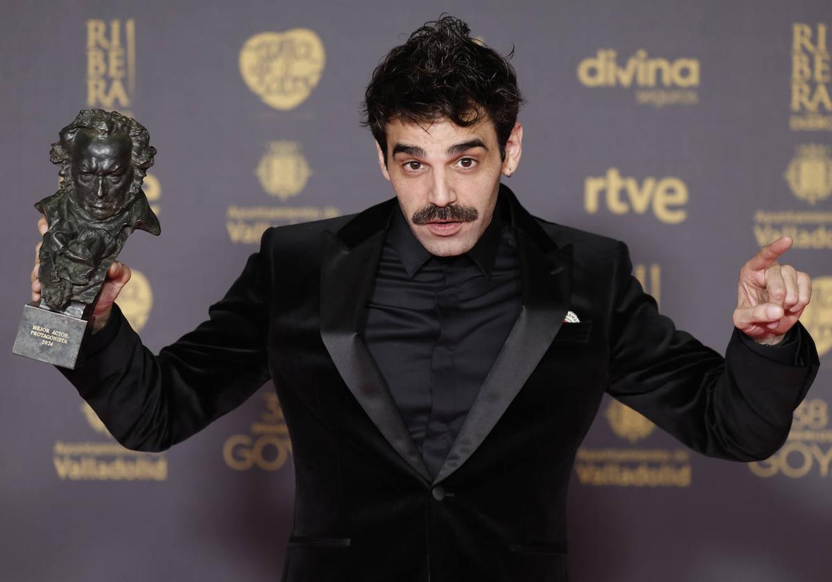 David Verdaguer, con su Goya a mejor actor.