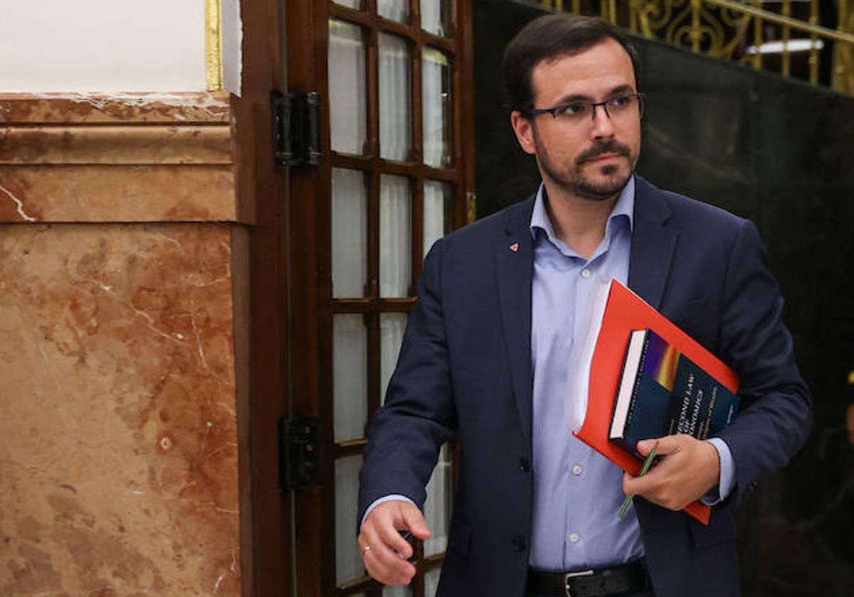 Alberto Garzón renuncia a su fichaje por la consultora de José Blanco