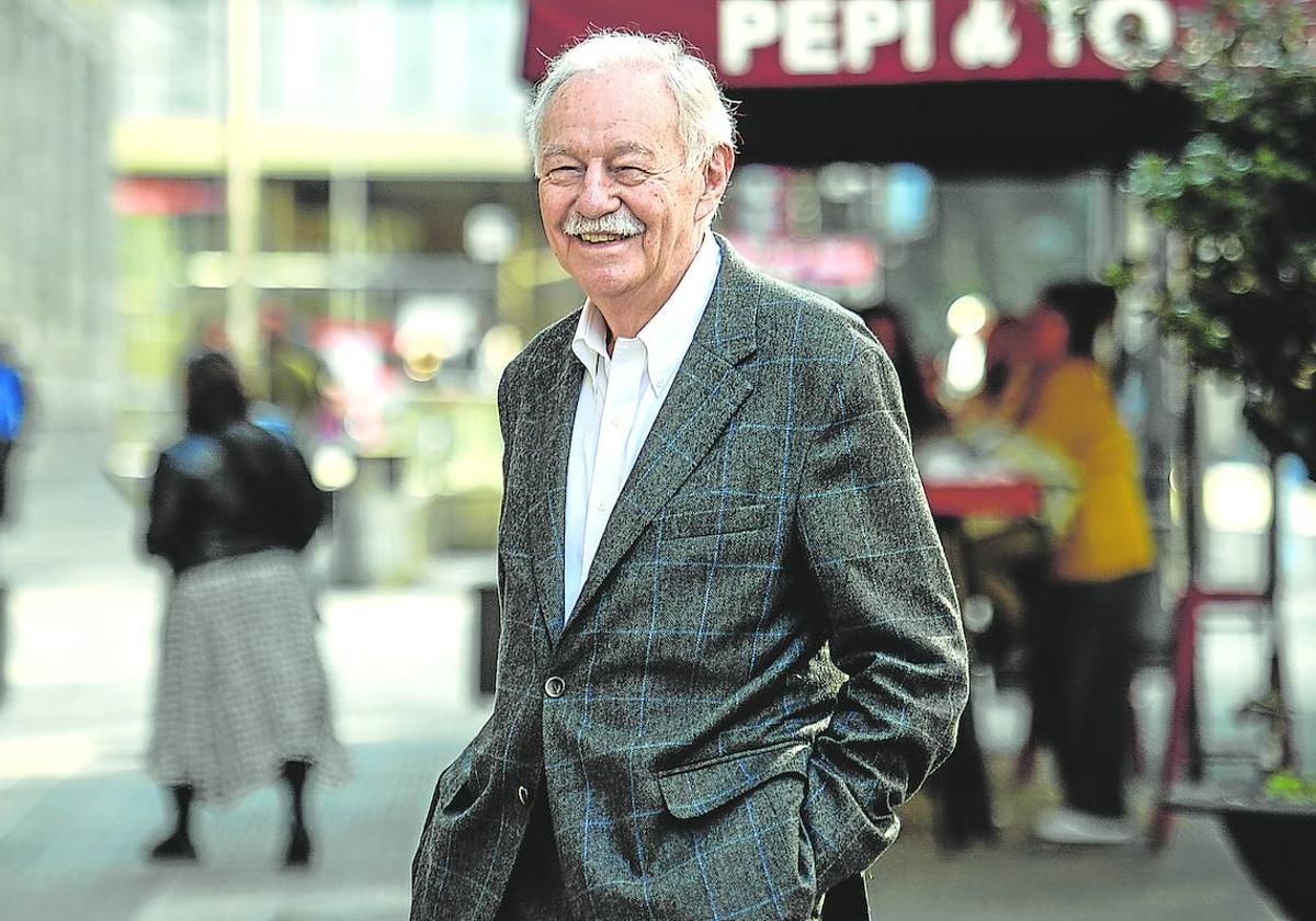 El escritor Eduardo Mendoza, el martes en Bilbao.