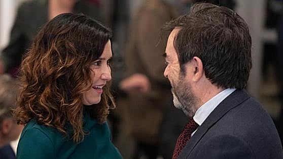 Ayuso opina que las urnas han dado «un golpe muy duro» a Sánchez
