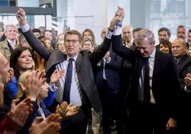 Feijóo recibe este martes en la sede nacional de Génova al ganador de las elcciones autonómicas en Galicia, Alfonso Rueda.