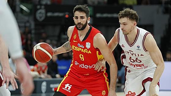 Ricky Rubio reaparece con España con derrota, pero vuelve a ser feliz