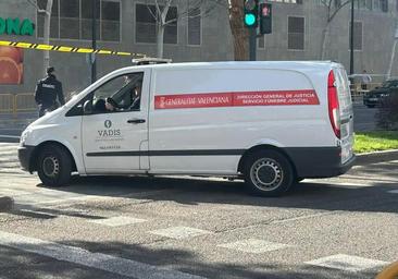 La Policía Científica halla un décimo cadáver en la finca incendiada en Valencia