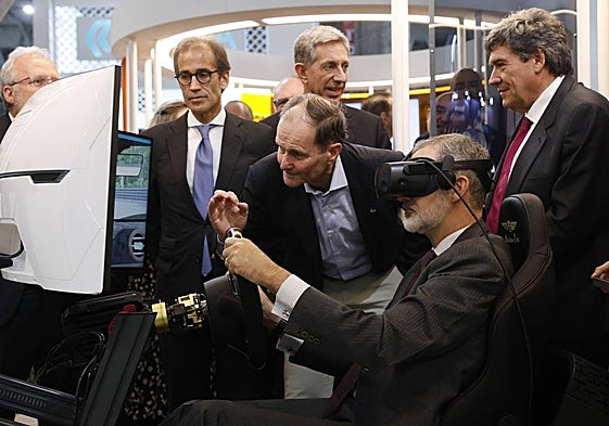 Felipe VI a bordo del simulador