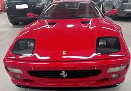 El Ferrari Testarrosa que le fue robado a Gerhard Berger en Italia en 1995 tras ser recuperado.