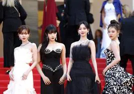 Karina (segunda por la derecha) y el resto de las componentes de Aespa, en el Festival de Cannes.
