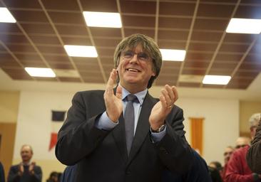 Junts cuenta con Puigdemont como candidato y asegura que podría acudir a su investidura