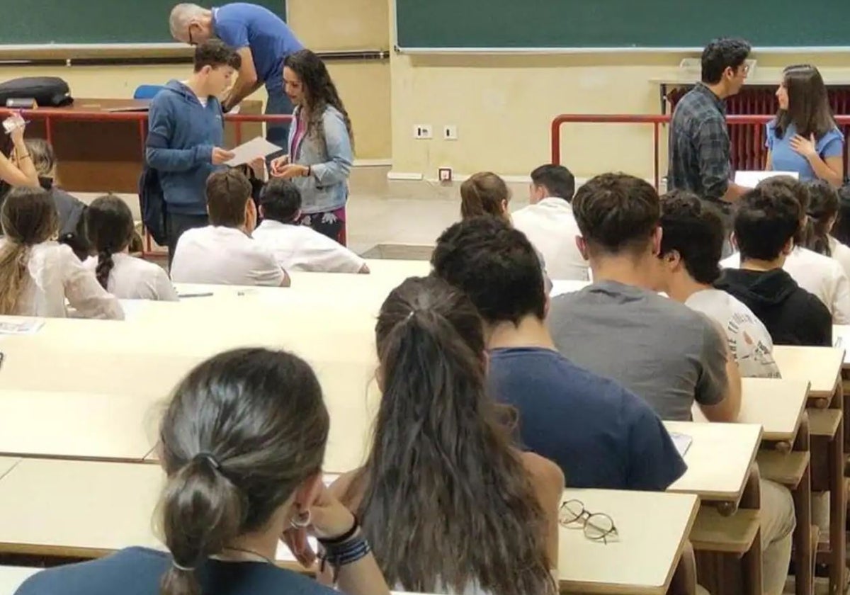 Un examen de Selectividad en Granada.