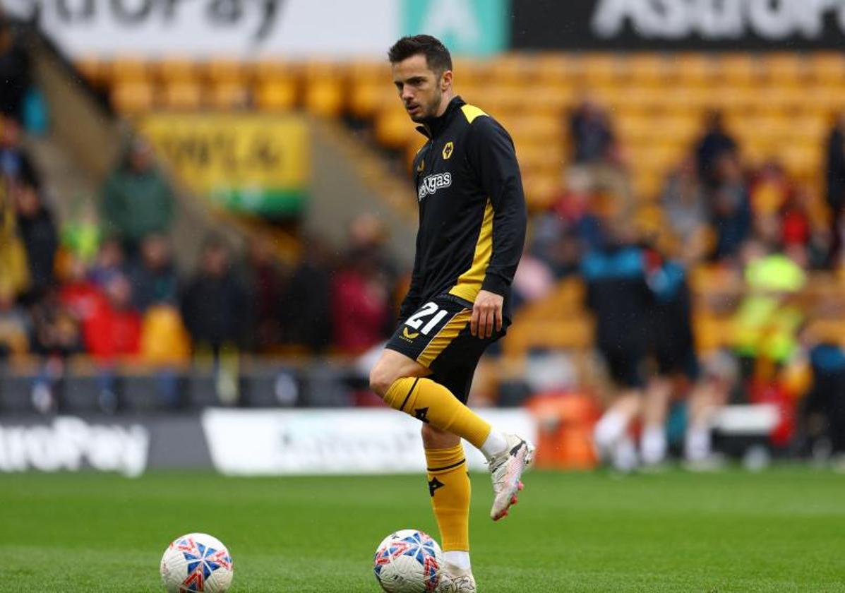 Pablo Sarabia, antes de un partido con el Wolverhampton.