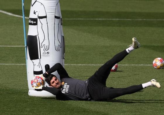 Thibaut Courtois, durante un entrenamiento del Real Madrid.