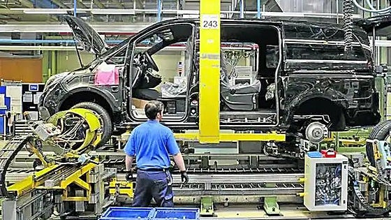 Mercedes-Benz amplía su planta de Vitoria para fabricar furgonetas eléctricas