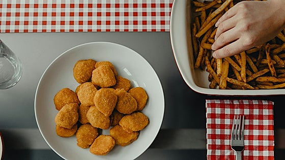 Todo lo que necesitas para montar una cena de picoteo en casa