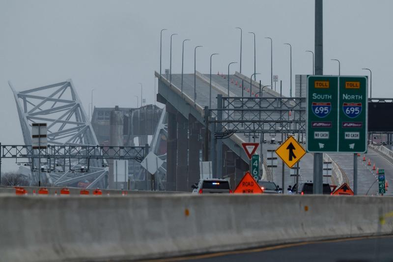 La carretera interestatal quedó cortada tras el desplome del puente.