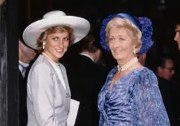 Lo que Diana de Gales nunca le perdonó a su madre: amantes, conflictos, hijos abandonados y un trágico final
