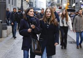 La reina Letizia y princesa Leonor el Sábado Santo.