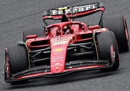 Carlos Sainz, durante los entrenamientos libres de este viernes en el circuito de Suzuka.