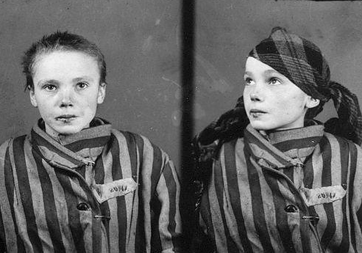 Ficha de Czeslawa Kwoka, prisionera en Auschwitz fotografiada porBrasse.