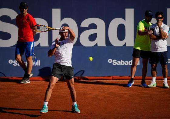 Rafa Nadal, durante su sesión de entrenamiento en Barcelona.