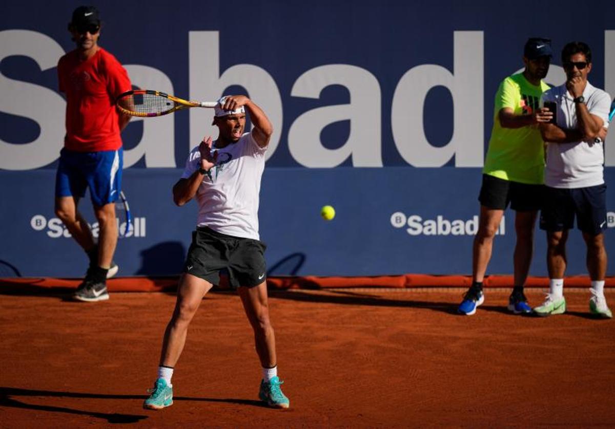 Rafa Nadal, durante su sesión de entrenamiento en Barcelona.