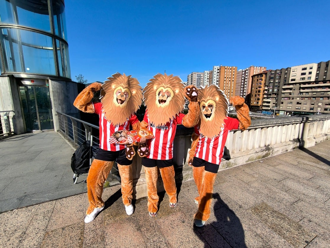 Las imágenes de la fiesta de la gabarra en Bilbao