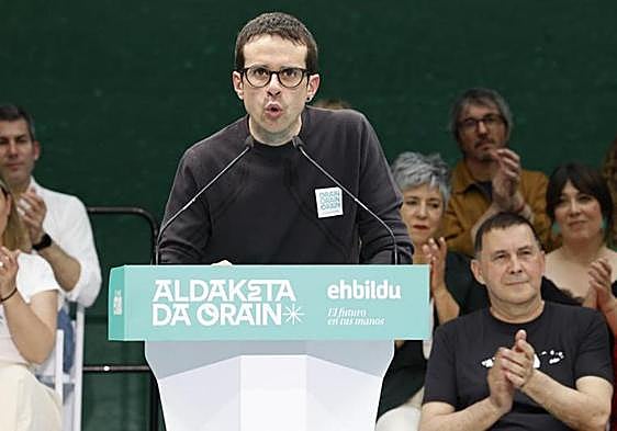 El olvido de ETA y la «paciencia estratégica» de Otegi asoman a Bildu a un triunfo histórico