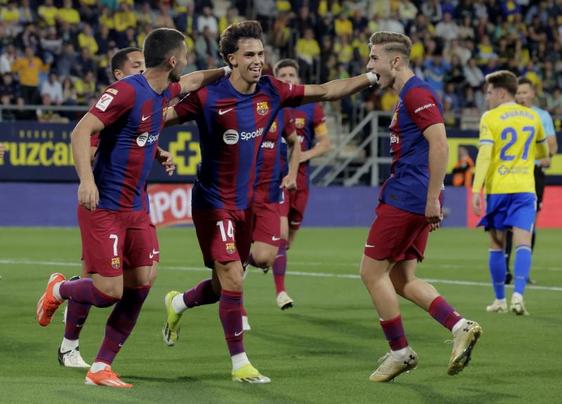 Joao Félix celebra el gol del triunfo del Barça en Cádiz.