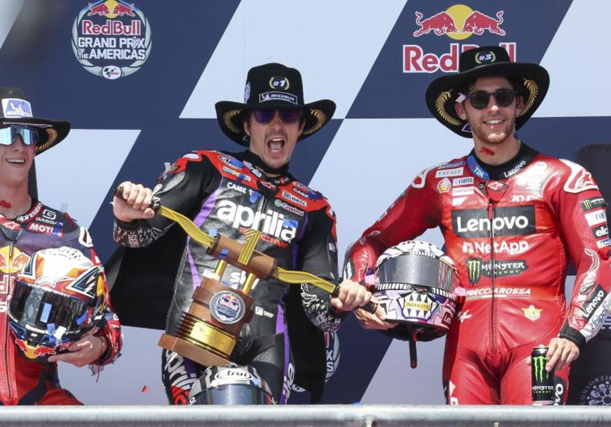 Viñales domina en Austin, donde brilla Pedro Acosta y se cae Marc Márquez