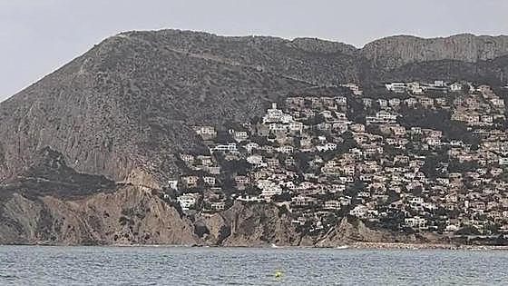 Un hombre mata de tres disparos a su vecino en Calpe y después se suicida