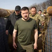 El líder ucraniano anunció el martes que solicitará una reunión del Consejo Ucrania-OTAN para pedir más sistemas de defensa.