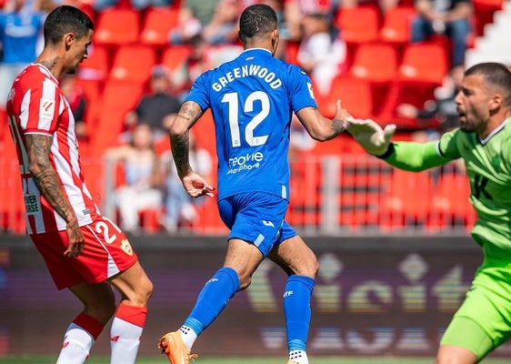 El Almería desciende a Segunda tras su derrota ante el Getafe