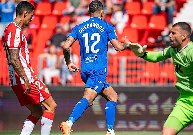 El Almería desciende a Segunda tras su derrota ante el Getafe