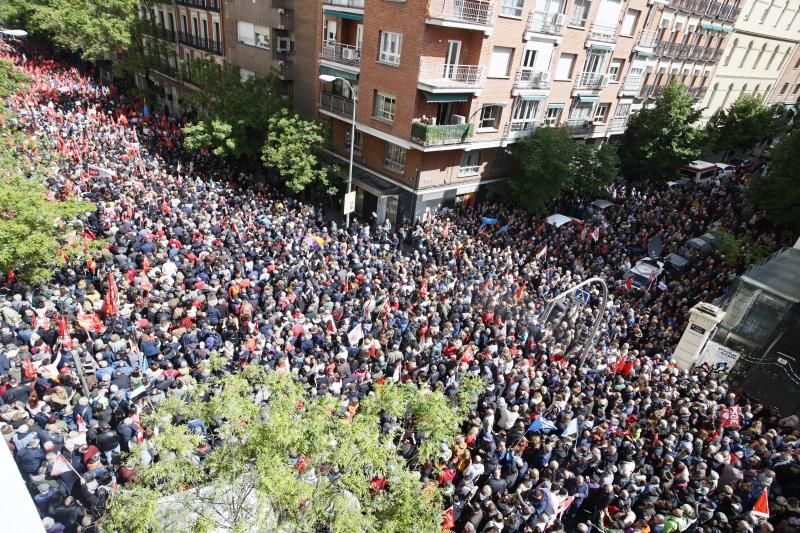 Imagen aérea de los congregados en los alrededores de la sede del PSOE en Ferraz.