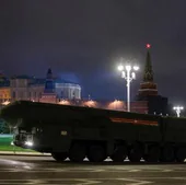 Un sistema ruso de misiles balísticos intercontinentales Yars, en el centro de Moscú.